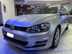 Grigio Usata 2015 VW Golf VII Highline Tre volumi | 11.690 € (Buon prezzo)