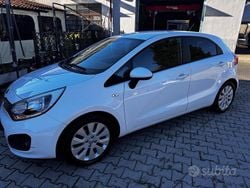 Bianco Usata 2012 Kia Rio EX Tre volumi | 3800 € (Buon prezzo)