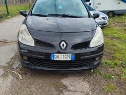 Usata 2007 Renault Clio II Tre volumi | 1100 € (Super prezzo)