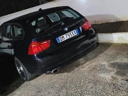 Blu Usata 2009 BMW 320 Station wagon | 4000 € (Buon prezzo)