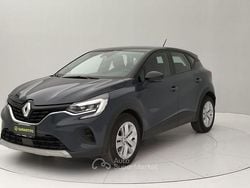 Azzurro pastello Usata 2022 Renault Captur Zen SUV | 17.190 € (Buon prezzo)