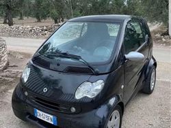 Usata 2002 Smart ForTwo Coupé Due volumi | 2000 €