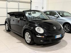 Nero Usata 2008 VW Beetle Cabrio | 6800 € (Molto cara)