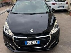 Nero Usata 2016 Peugeot 208 Active Due volumi | 7000 € (Cara)