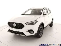 Nuova 2024 MG ZS Luxury Tre volumi | 17.400 €