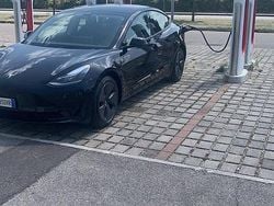 Nero Usata 2021 Tesla Model 3 RWD Tre volumi | 23.500 € (Buon prezzo)