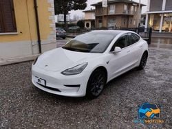 Bianco Usata 2020 Tesla Model 3 Standard Range Tre volumi | 20.990 € (Ottimo prezzo)