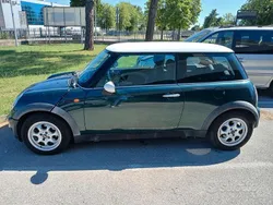 Verde Usata 2003 Mini ONE Due volumi | 2500 € (Buon prezzo)