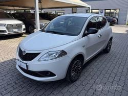 Bianco / pastello Usata 2020 Lancia Ypsilon Gold Due volumi | 10.900 € (Buon prezzo)