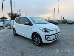 Other Usata 2014 VW up! high up! Due volumi | 6990 € (Buon prezzo)