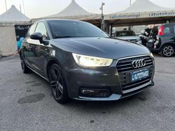 Grigio Usata 2012 Audi A1 Ambition Due volumi | 9900 € (Cara)