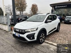 Bianco Usata 2023 Dacia Sandero Expression Due volumi | 13.800 € (Buon prezzo)