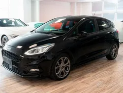 Nero Usata 2018 Ford Fiesta ST-Line Due volumi | 10.900 € (Buon prezzo)