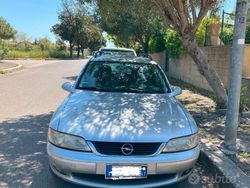 Grigio Usata 1999 Opel Vectra Station wagon | 1500 €