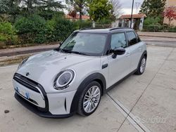 Bianco Usata 2021 Mini Cooper Essential Due volumi | 18.800 € (Ottimo prezzo)