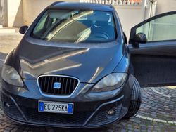 Usata 2010 Seat Altea XL Monovolume | 2000 €