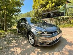 Grigio Usata 2019 VW Golf Tre volumi | 14.000 € (Buon prezzo)