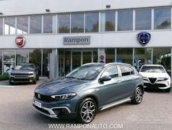 Blu/azzurro Usata 2023 Fiat Tipo Cross Tre volumi | 14.800 € (Buon prezzo)