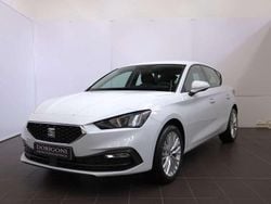 Bianco nevada Usata 2024 Seat Leon Business Tre volumi | 25.900 € (Buon prezzo)