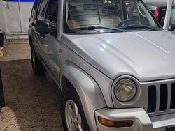 Grigio Usata 2004 Jeep Cherokee SUV | 6000 €