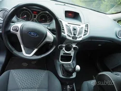 Usata 2010 Ford Fiesta Due volumi | 3900 € (Buon prezzo)