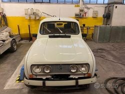 Bianco Usata 1984 Renault R4 Due volumi | 6900 €