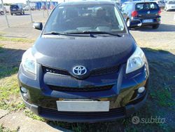 Nero Usata 2010 Toyota Urban Cruiser SUV | 4700 € (Buon prezzo)
