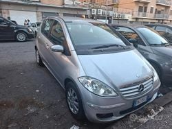 Grigio Usata 2008 Mercedes A150 Tre volumi | 2900 € (Buon prezzo)