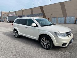 Bianco Usata 2015 Fiat Freemont Lounge SUV | 11.000 € (Cara)