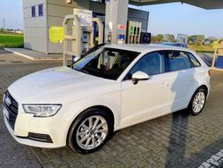 Bianco Usata 2017 Audi A3 Ambiente Tre volumi | 14.300 € (Ottimo prezzo)