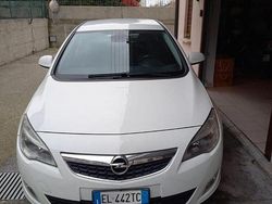 Usata 2012 Opel Astra | 5000 €