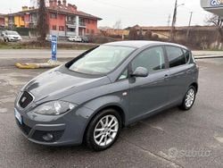Grigio Usata 2010 Seat Altea Style Monovolume | 3900 € (Cara)