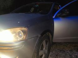 Grigio Usata 2005 Opel Corsa Due volumi | 600 € (Ottimo prezzo)