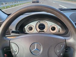 Usata 2006 Mercedes E280 Tre volumi | 2000 €