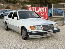 Bianco Usata 1992 Mercedes E200 Tre volumi | 3300 €
