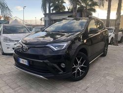 Marrone Usata 2016 Toyota RAV4 Lounge SUV | 16.500 € (Buon prezzo)