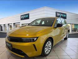 Kult yellow Usata 2024 Opel Astra Edition Tre volumi | 18.900 € (Super prezzo)