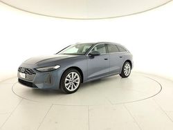 Blu horizon metallizzato Usata 2025 Audi A5 Sportback Advanced Due volumi | 51.900 € (Molto cara)