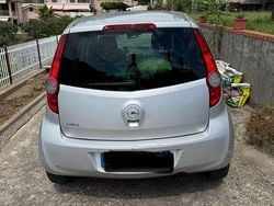 Usata 2012 Opel Agila Enjoy Due volumi | 7500 € (Molto cara)