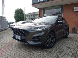 Grigio Usata 2023 Ford Kuga ST-Line SUV | 23.900 € (Buon prezzo)
