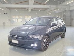 Grigio Usata 2021 VW Polo Comfortline Tre volumi | 14.450 € (Buon prezzo)