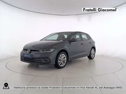 Smoky grey metallizzato Usata 2021 VW Polo Style Tre volumi | 18.900 € (Buon prezzo)