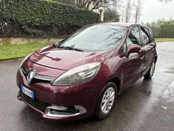Rosso Usata 2014 Renault Scénic III XMOD Monovolume | 5200 € (Ottimo prezzo)