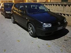 Usata 2002 VW Golf IV Tre volumi | 1500 € (Ottimo prezzo)