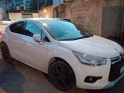 Bianco Usata 2014 Citroën DS4 Due volumi | 5700 € (Buon prezzo)