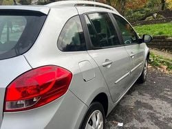 Grigio Usata 2009 Renault Clio GrandTour Station wagon | 2500 €