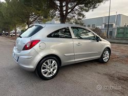 Grigio Usata 2007 Opel Corsa Due volumi | 2300 € (Ottimo prezzo)