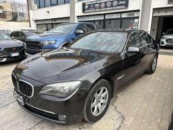 Grigio Usata 2009 BMW 730 Tre volumi | 12.900 € (Buon prezzo)