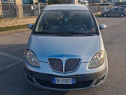 Grigio Usata 2006 Lancia Musa Monovolume | 2300 €