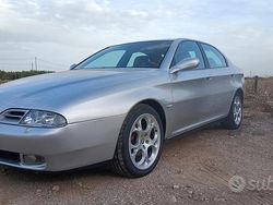 Grigio Usata 2003 Alfa Romeo 166 Tre volumi | 4000 € (Cara)